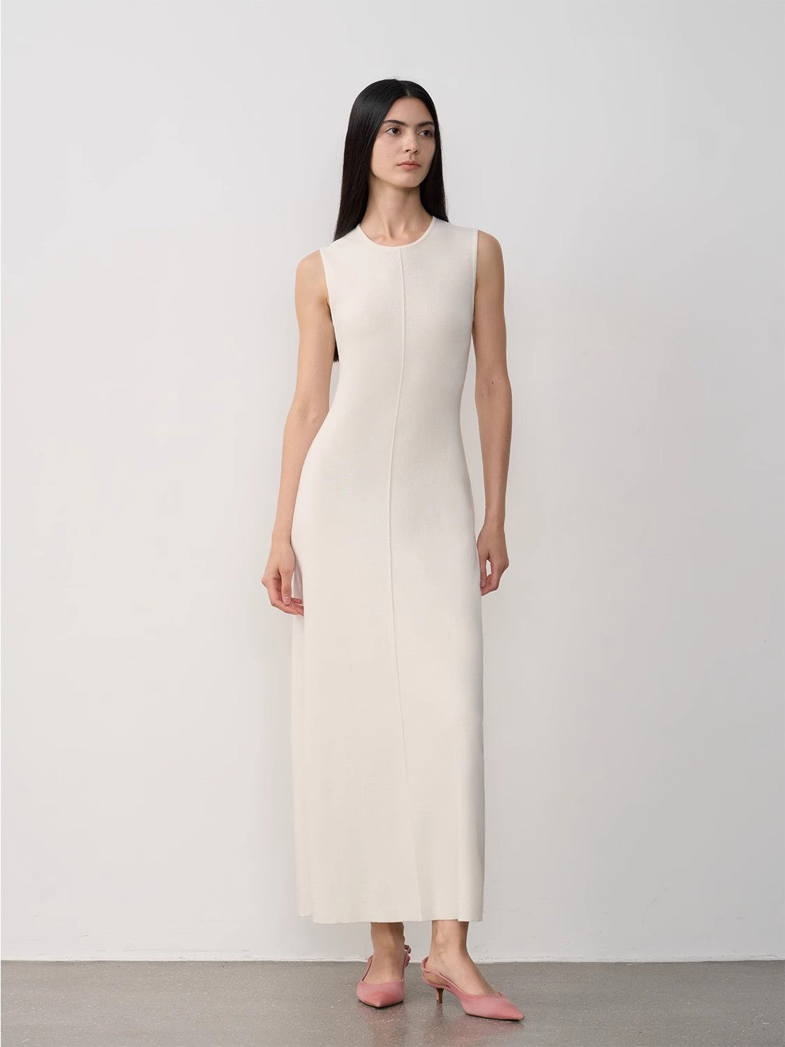 Limited Edition Baslan Merino Wool Extra Long Sleeveless Knit Dress - Norellé