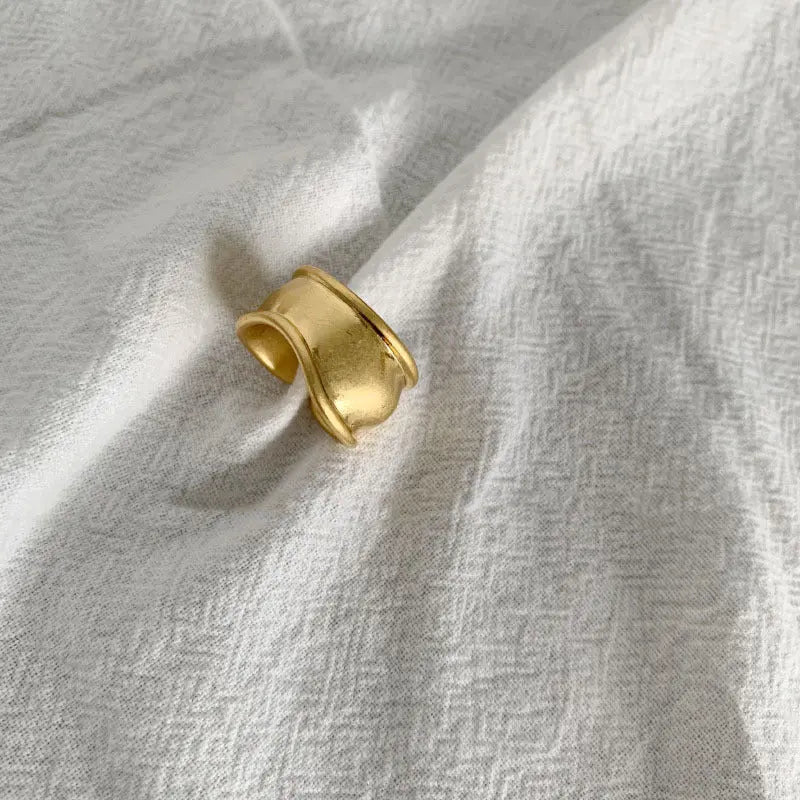 Simple And Irregular Ring Personality Ornament - Norellé