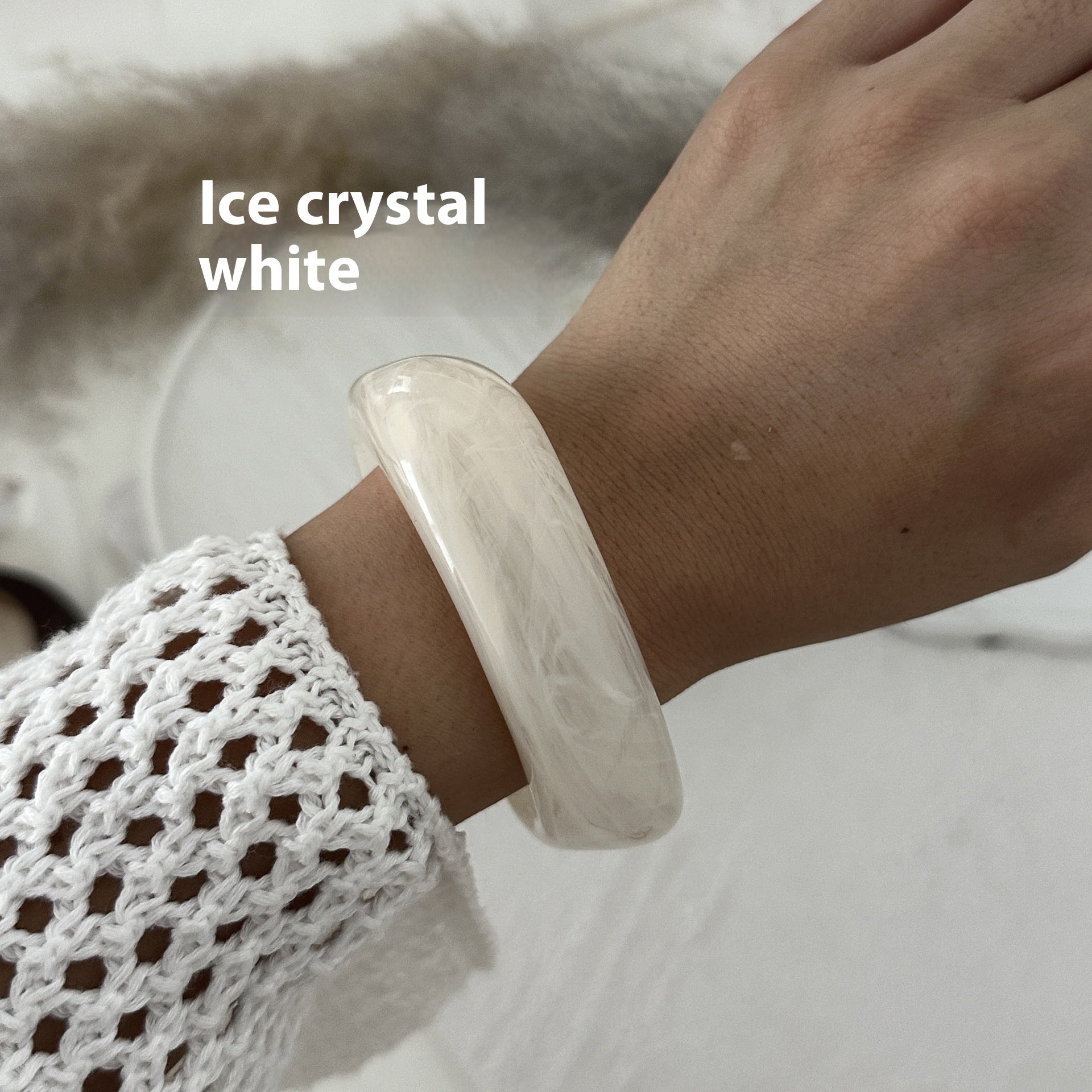 Acrylic Bracelet Exaggerated Ins Style Irregular Translucent - Norellé