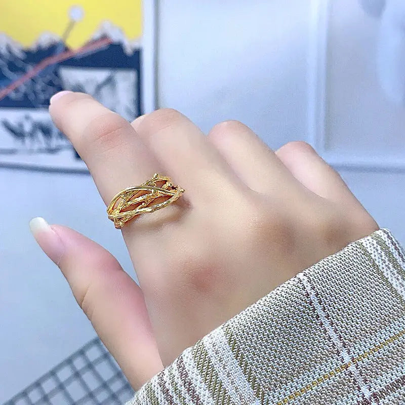 Simple And Irregular Ring Personality Ornament - Norellé