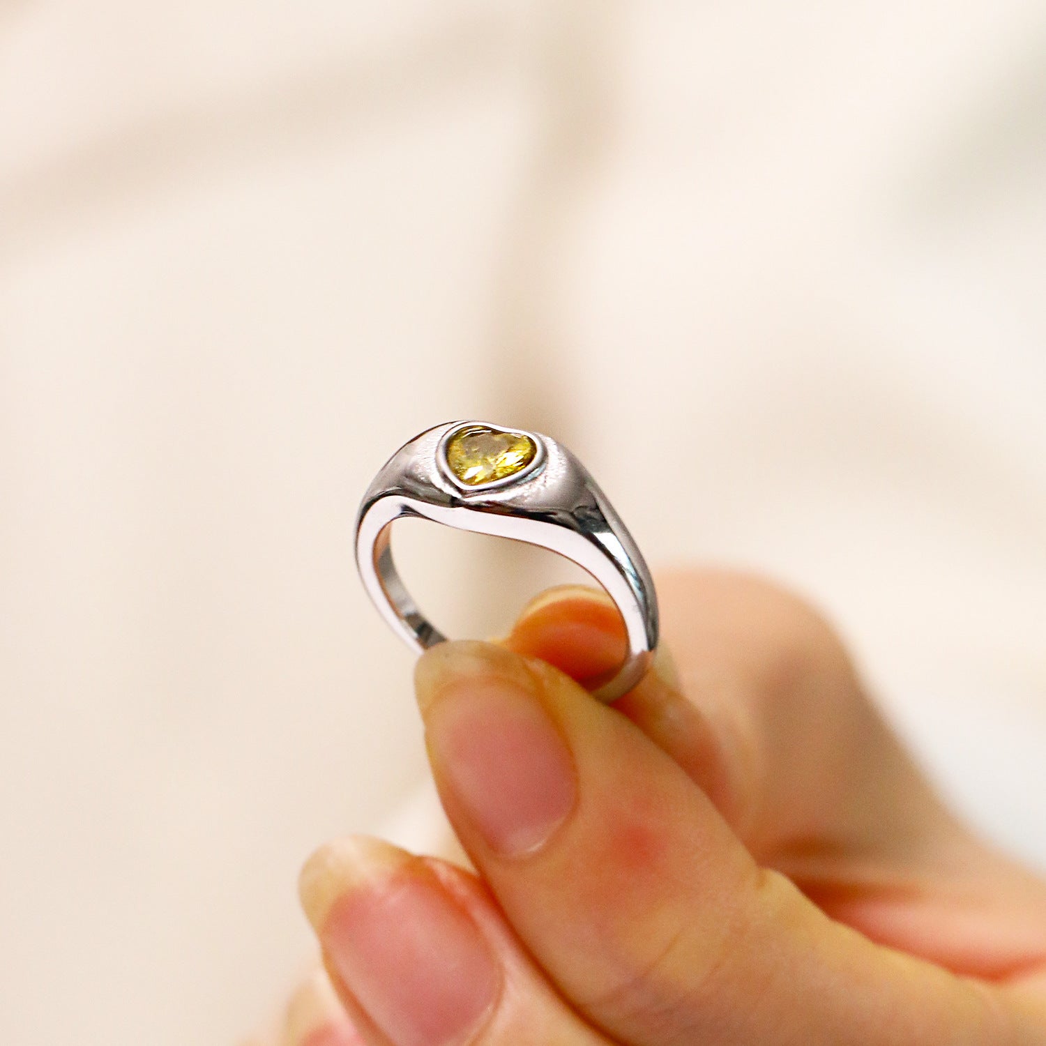 Design Heart-shaped Inlaid Zircon Titanium Steel Ring For Women - Norellé