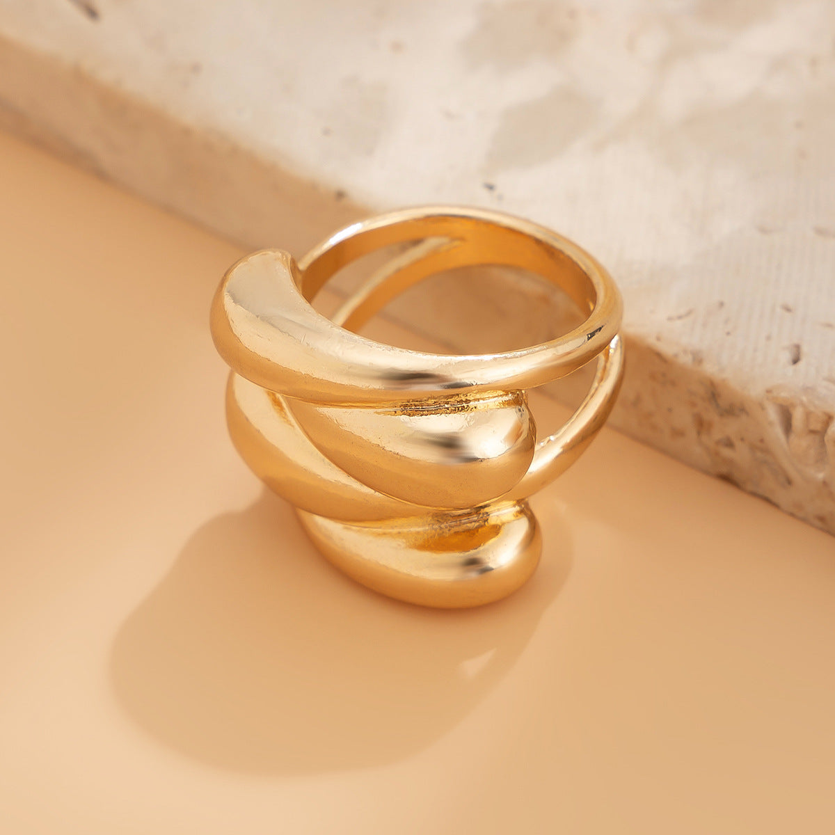 Exaggerated Glossy Square Notched Irregular Bracelet - Norellé