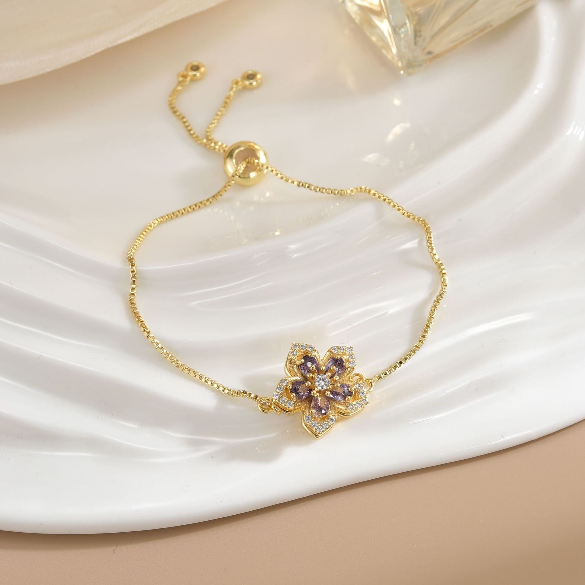 Simple Rotatable Flower Color-preserving Pure Copper Gold-plated Bracelet - Norellé