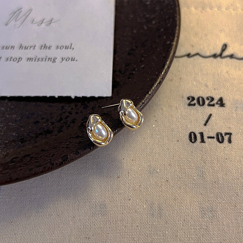 Gentle And Versatile Temperament Commuting Earrings - Norellé