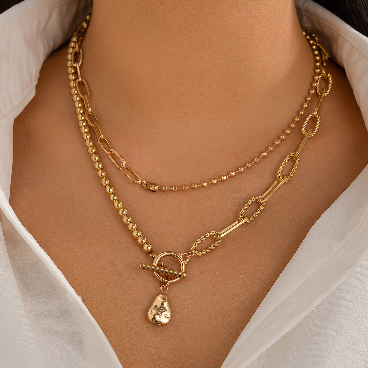 Retro Style Personality Pearl OT Buckle Necklace - Norellé