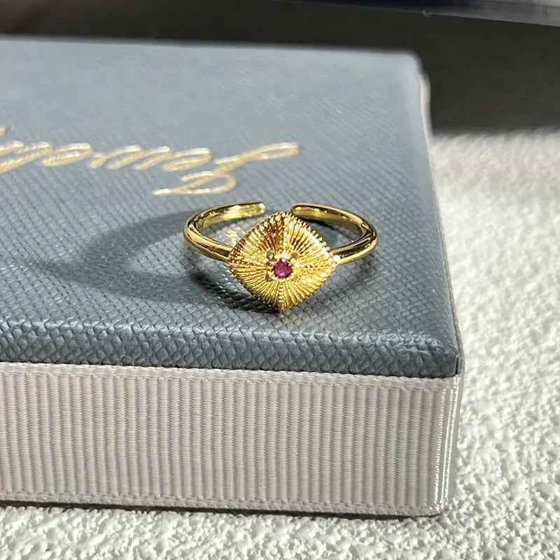 French Rose Zircon Light Luxury High-grade Ring - Norellé