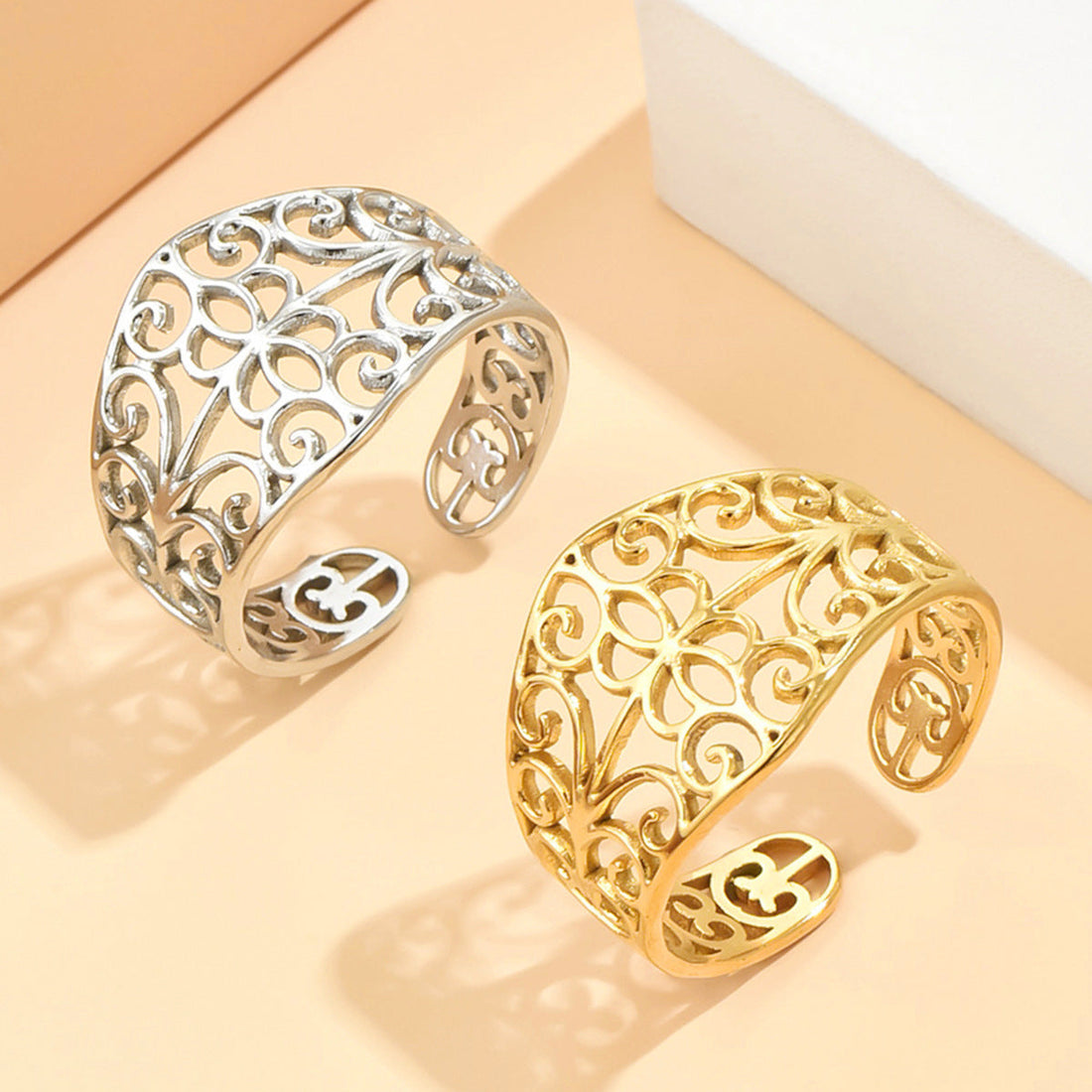 Elegant Court Retro Style Hollow Pattern Open Stainless Steel Ring For Women - Norellé