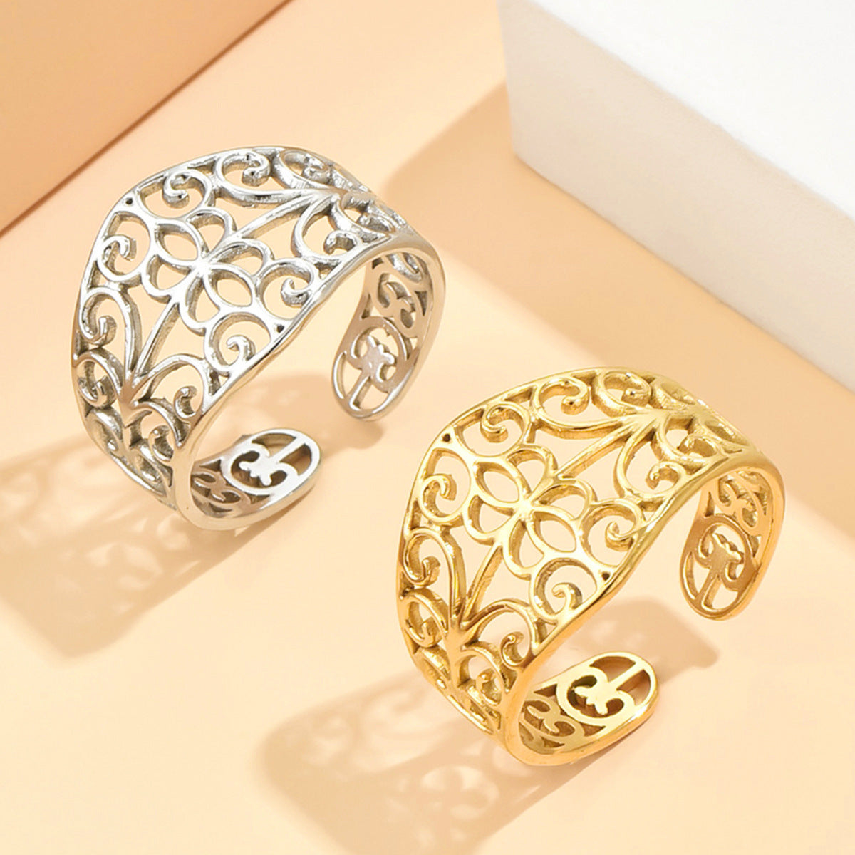 Elegant Court Retro Style Hollow Pattern Open Stainless Steel Ring For Women - Norellé