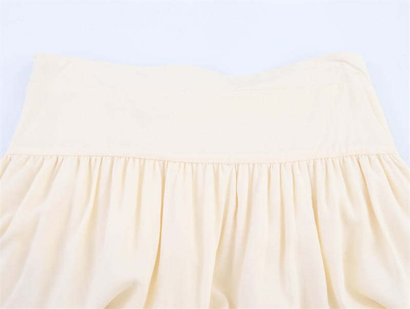 Laminated Decoration Short Skirt