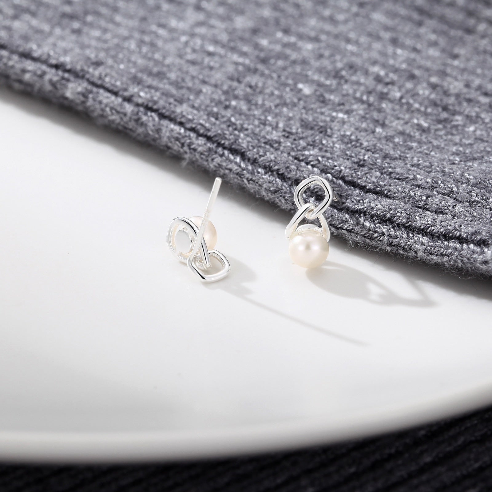 S999 Sterling Silver Pure Silver Light Luxury Stud Earrings Pearl Natural Freshwater - Norellé