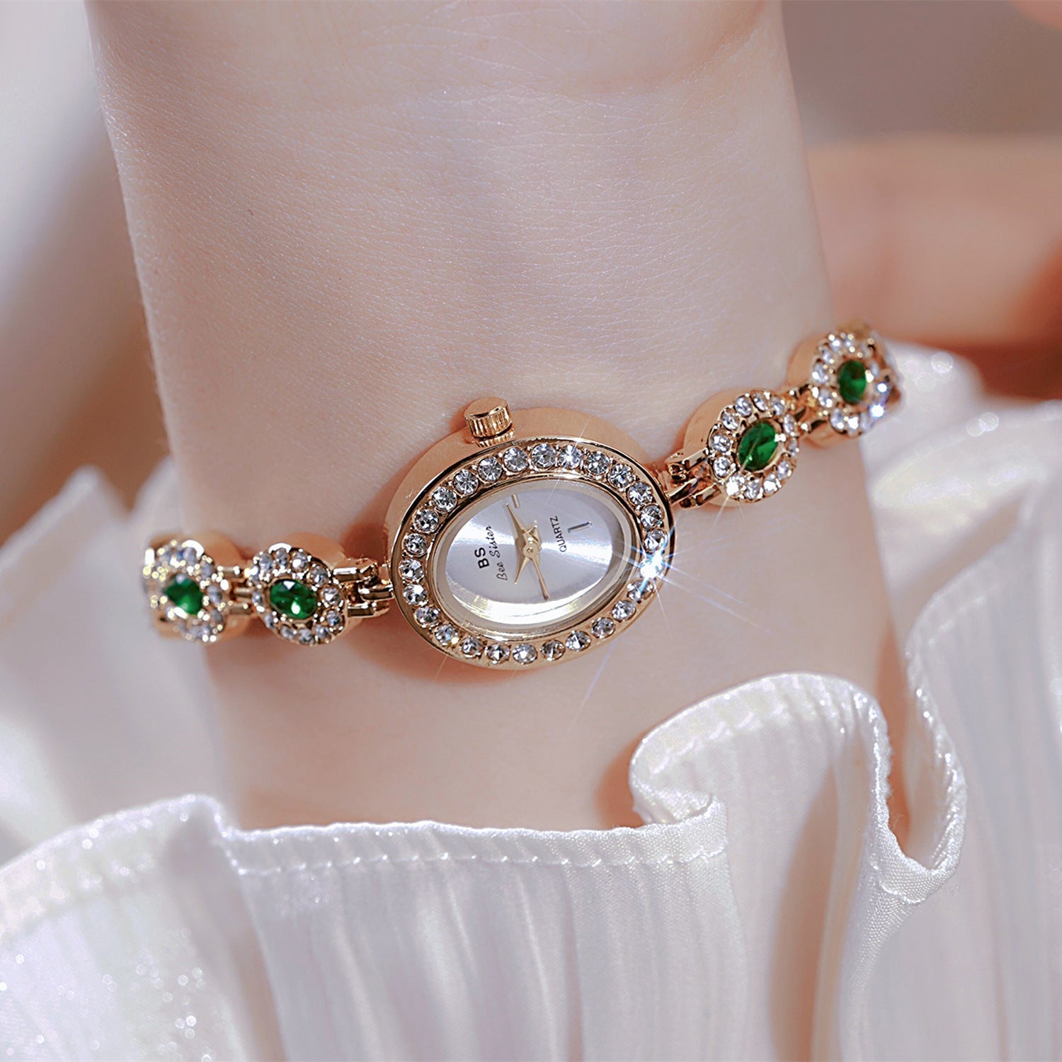 Mid-ancient Fashion Oval Colored Gems Rainbow Light Luxury Watch - Norellé