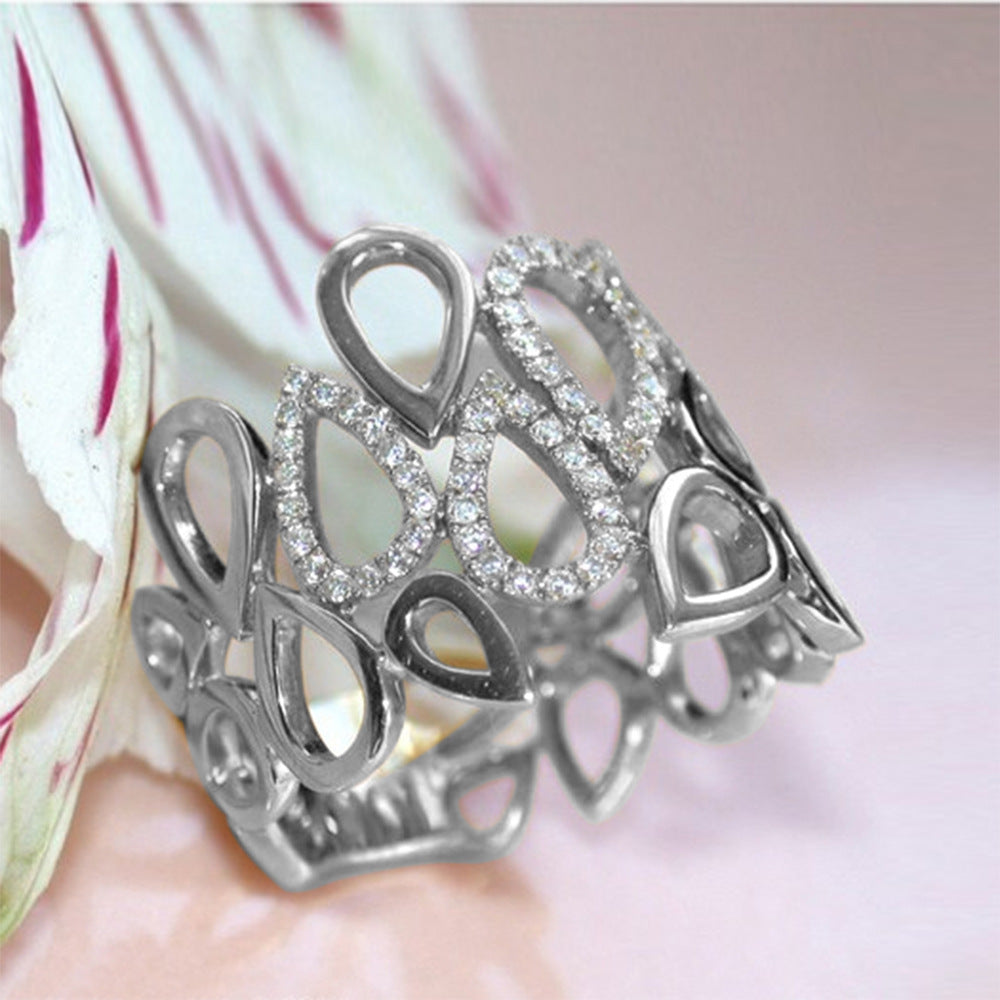 Women's Exaggerated And Personalized Drop-shaped Hollow Ring - Norellé
