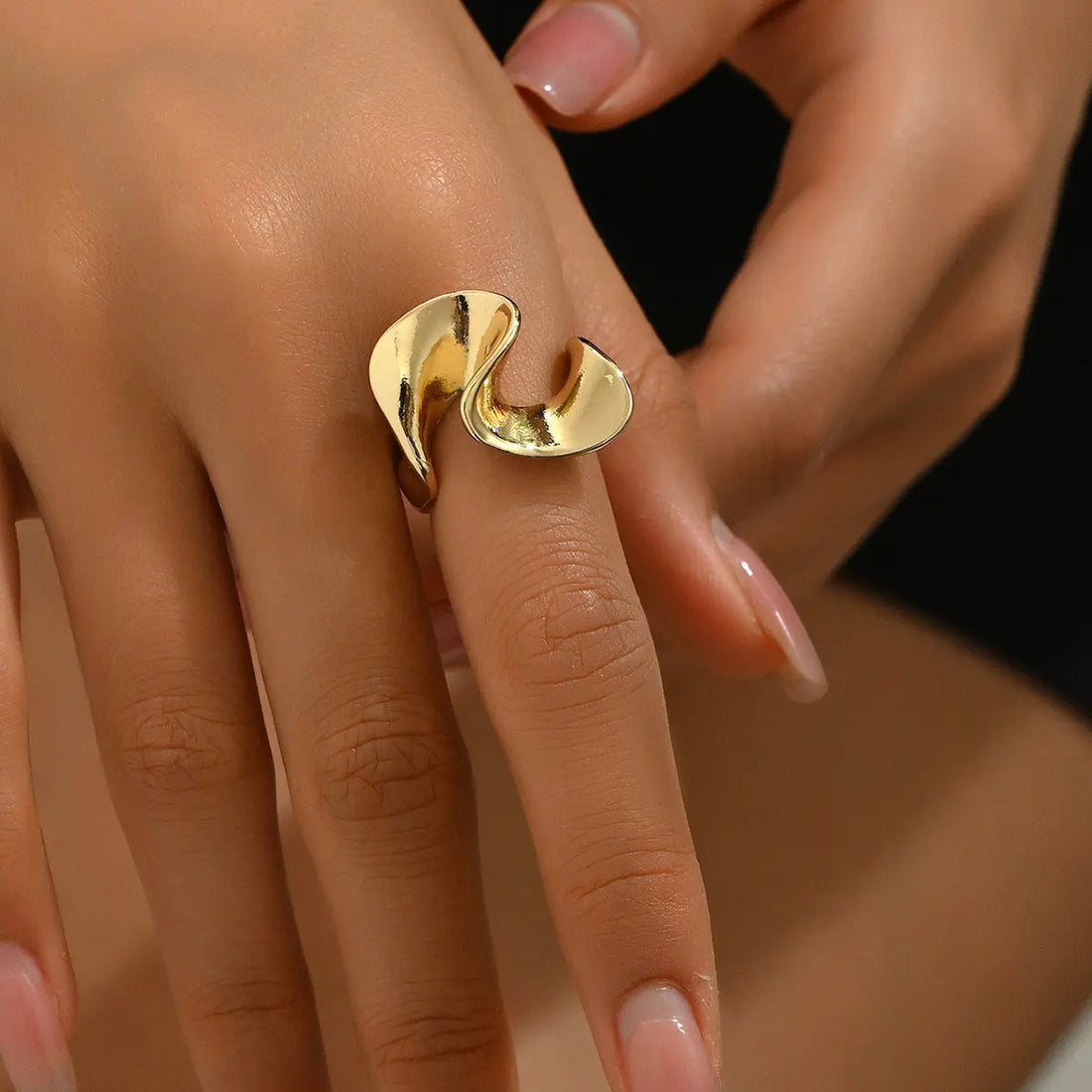 Index Finger Electroplating Adjustable All-Match Ring - Norellé