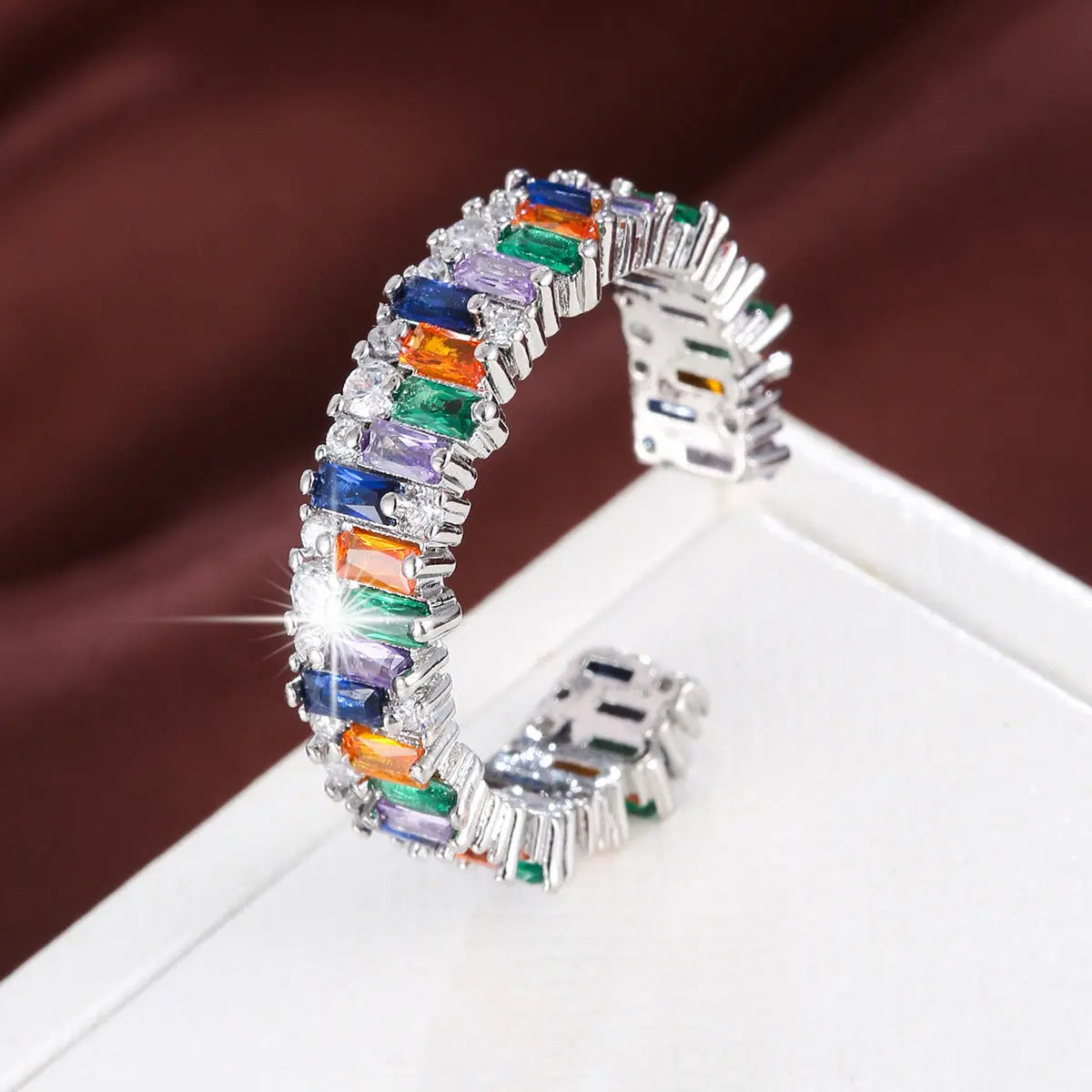 Simple Women's Geometric Zircon Ring - Norellé
