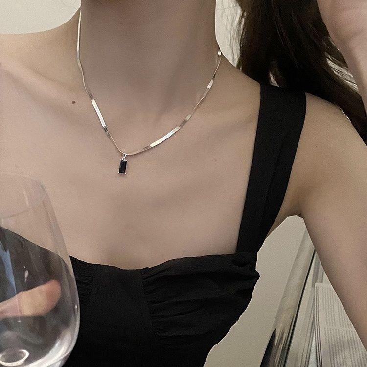 Ins Girl Special-interest Design Color Rhinestone Snake Bones Chain - Norellé