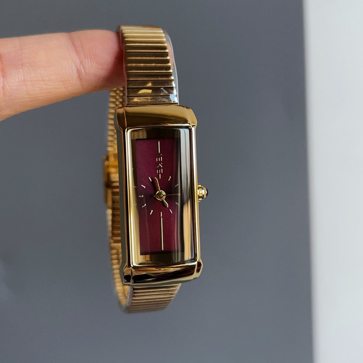 Retro Ankela Red Series Chain Watch Women - Norellé