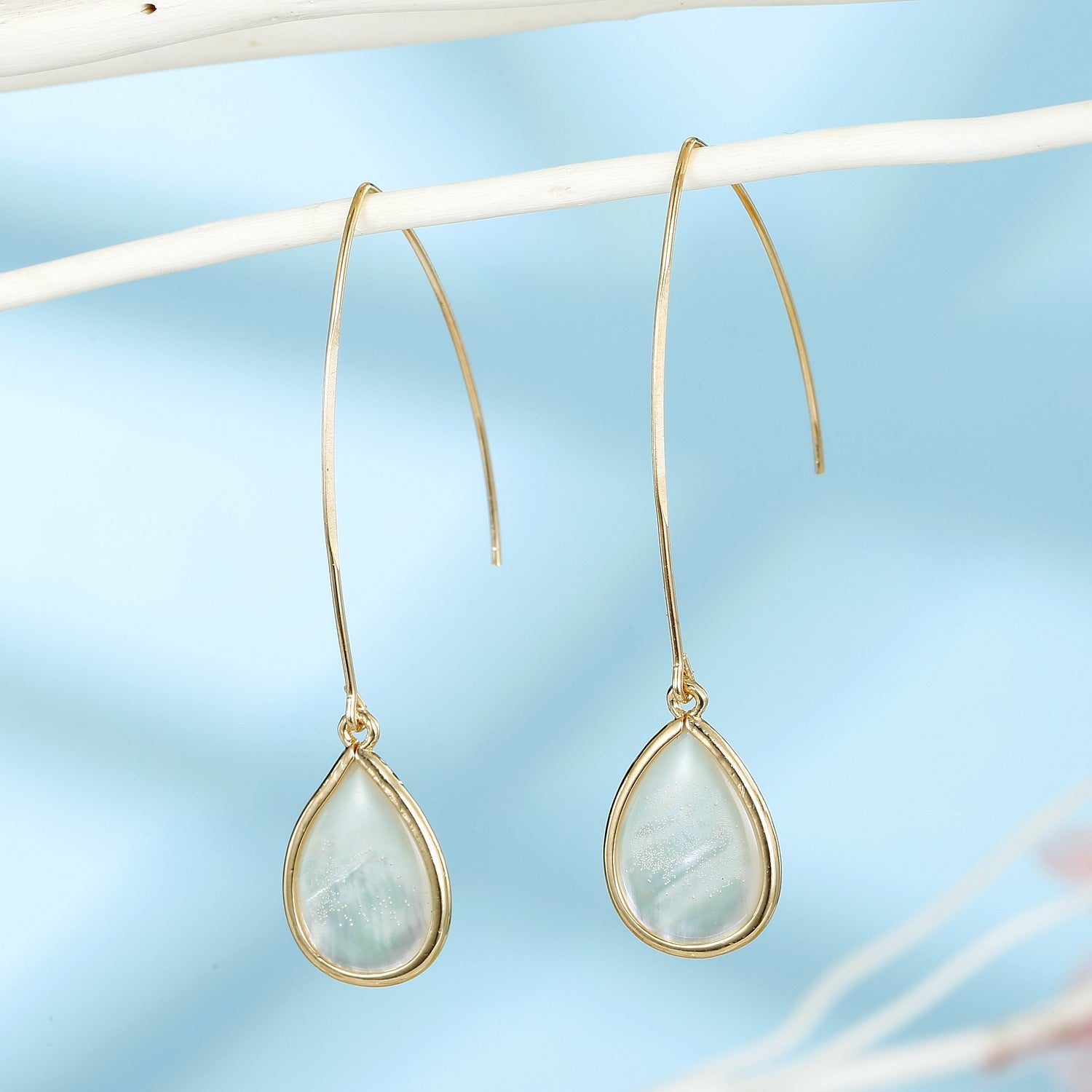 Ornament Gold Foil Eardrops - Norellé