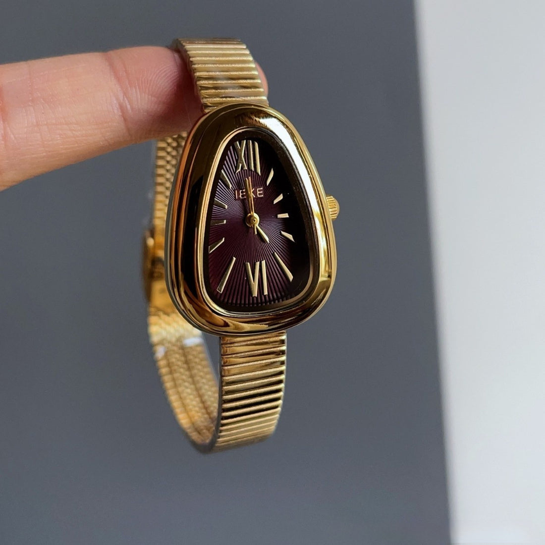 Retro Ankela Red Series Chain Watch Women - Norellé
