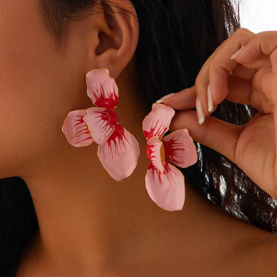 Gradient Petals Dripping Oil Exaggerated Earrings - Norellé
