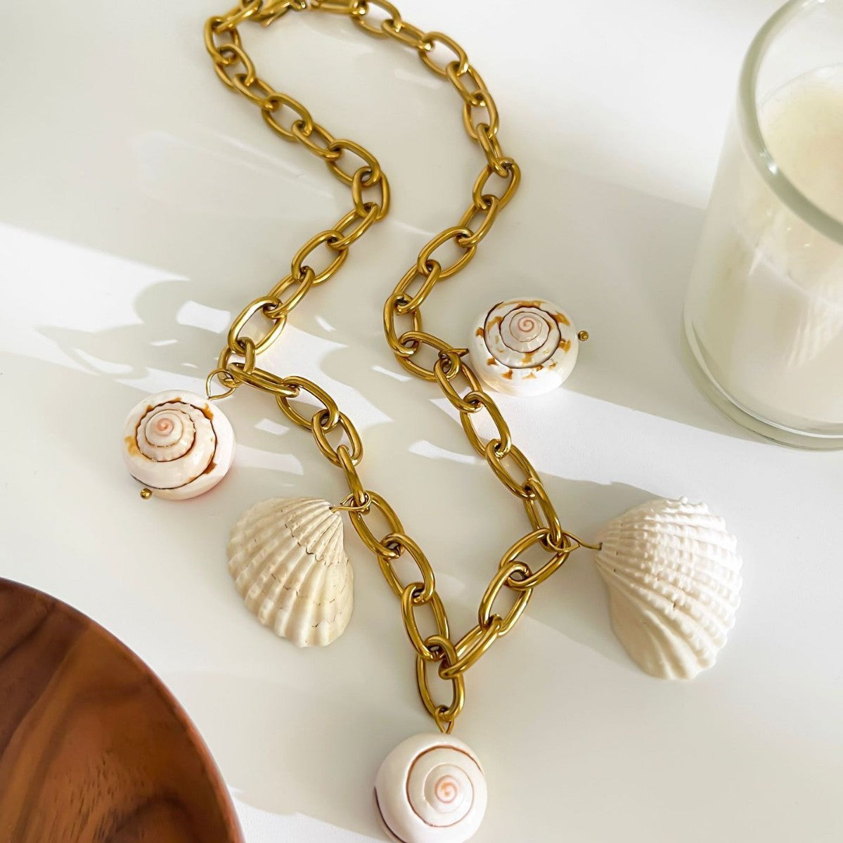 Personality Stylish Metal Chain Conch Shell Necklace - Norellé
