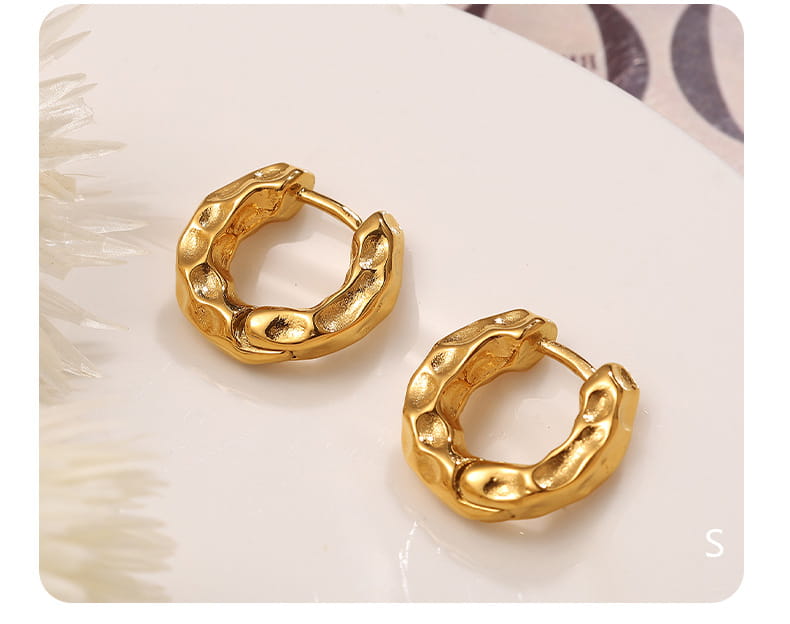 Women’s Simple All-match Retro Irregular Circles Metal Earrings