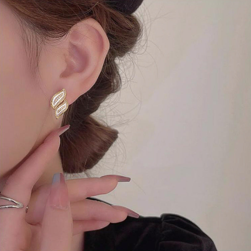 Elegant Leaf Earrings Fashion Earrings - Norellé