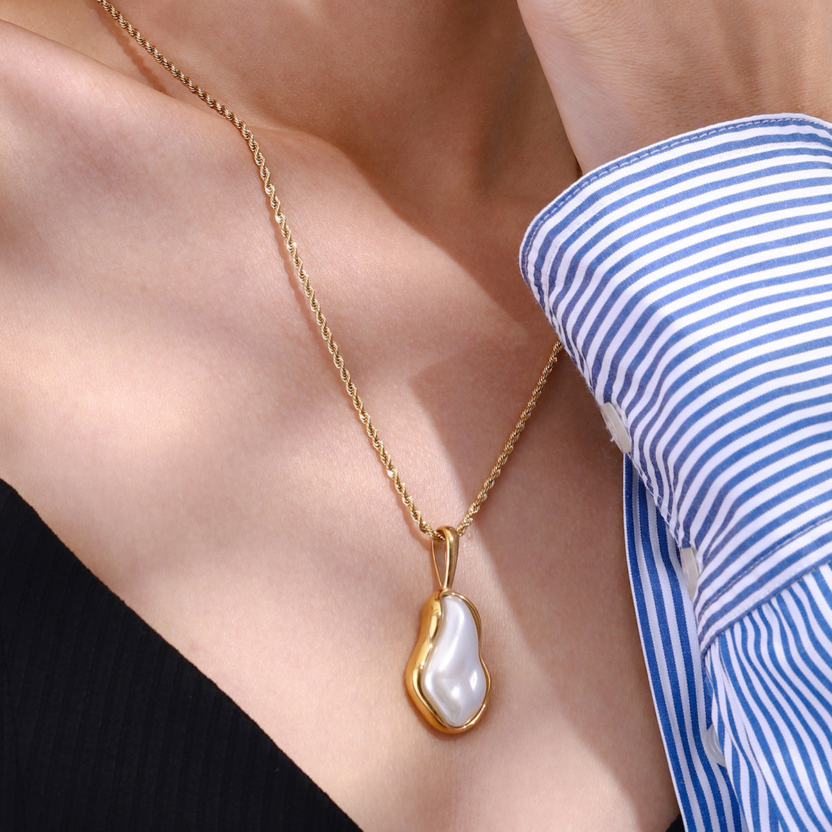 Stainless Steel Pearl Necklace Female Niche - Norellé