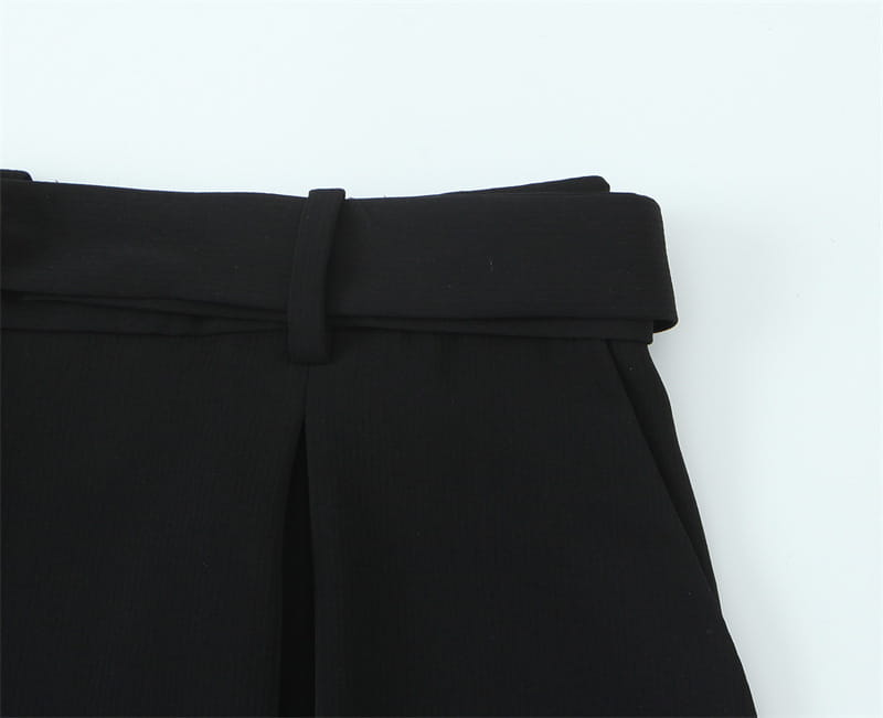 With Belt Pleated Casual Shorts