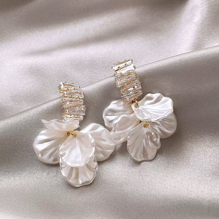 High-grade Pearl Vintage Tassel Earrings - Norellé