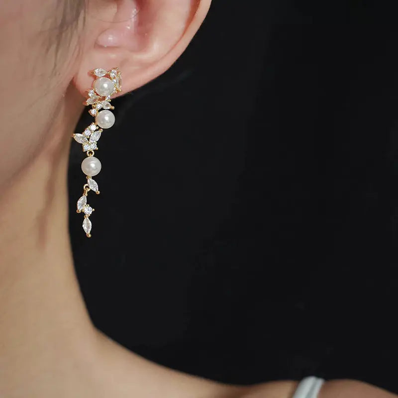 Tassel Pearl Women's Long Earrings - Norellé
