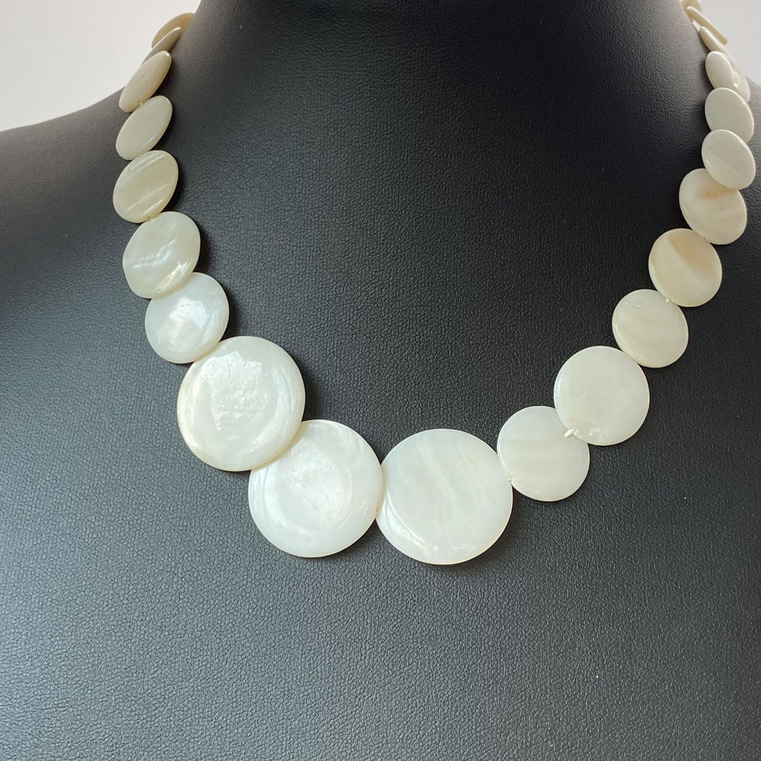 Shell Necklace Vacation Style Simple Fashion Lock All-match Jewelry - Norellé