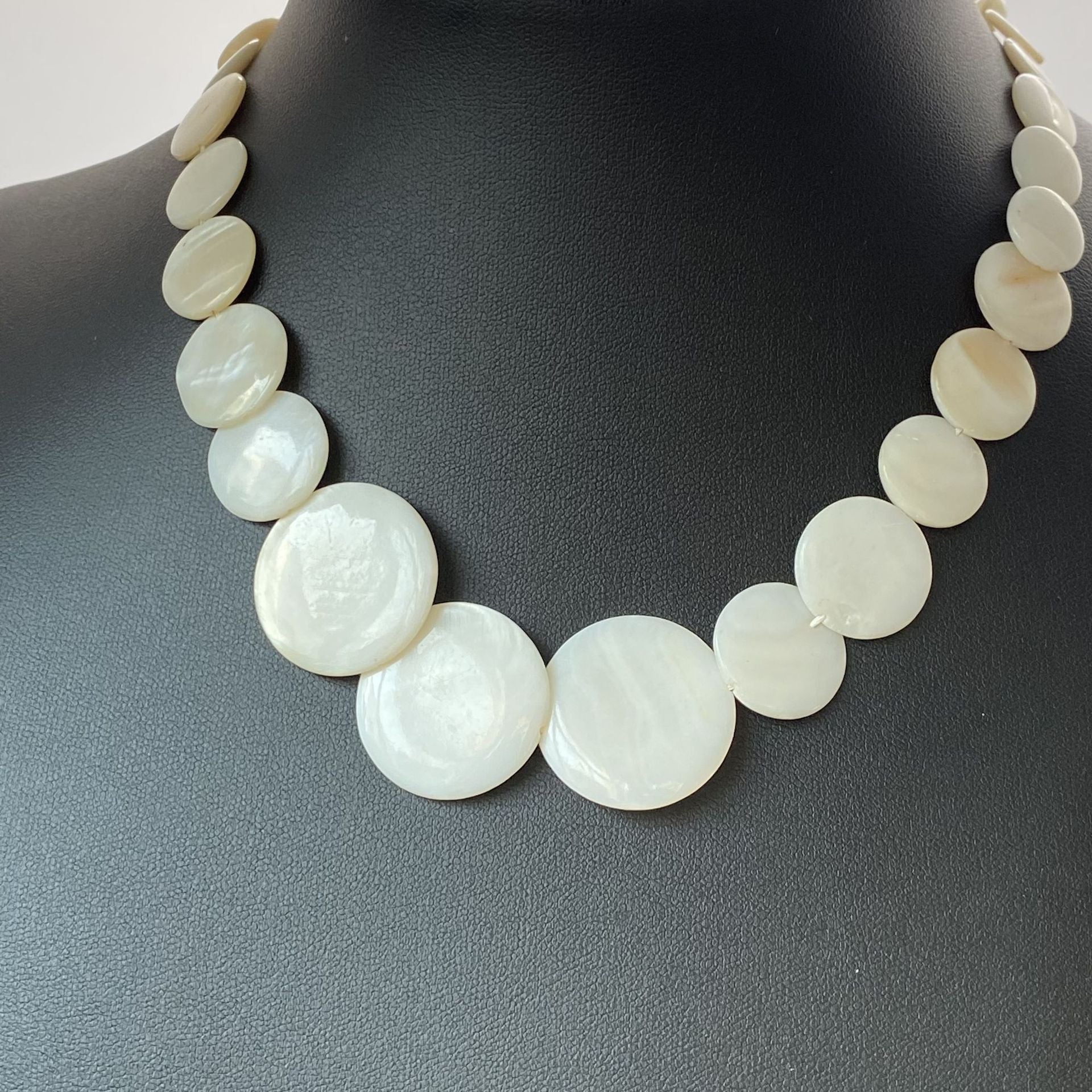 Shell Necklace Vacation Style Simple Fashion Lock All-match Jewelry - Norellé