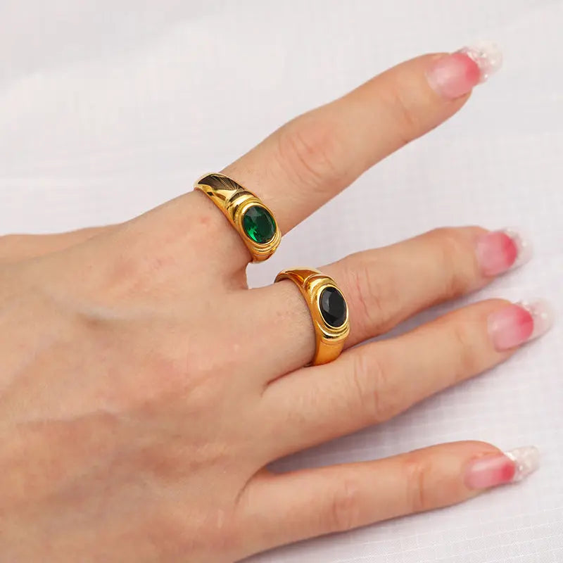 Retro Style Black Green Zircon Fashion Female Ring - Norellé