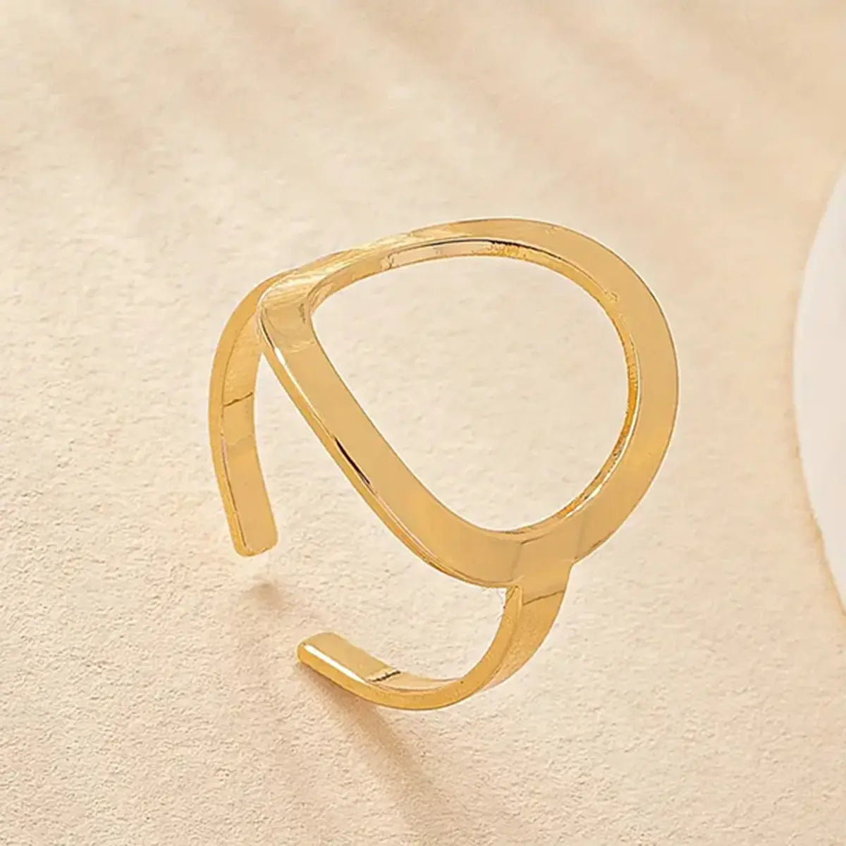 Round Hollow Ring Gold Fashion Style Index Finger Ring - Norellé