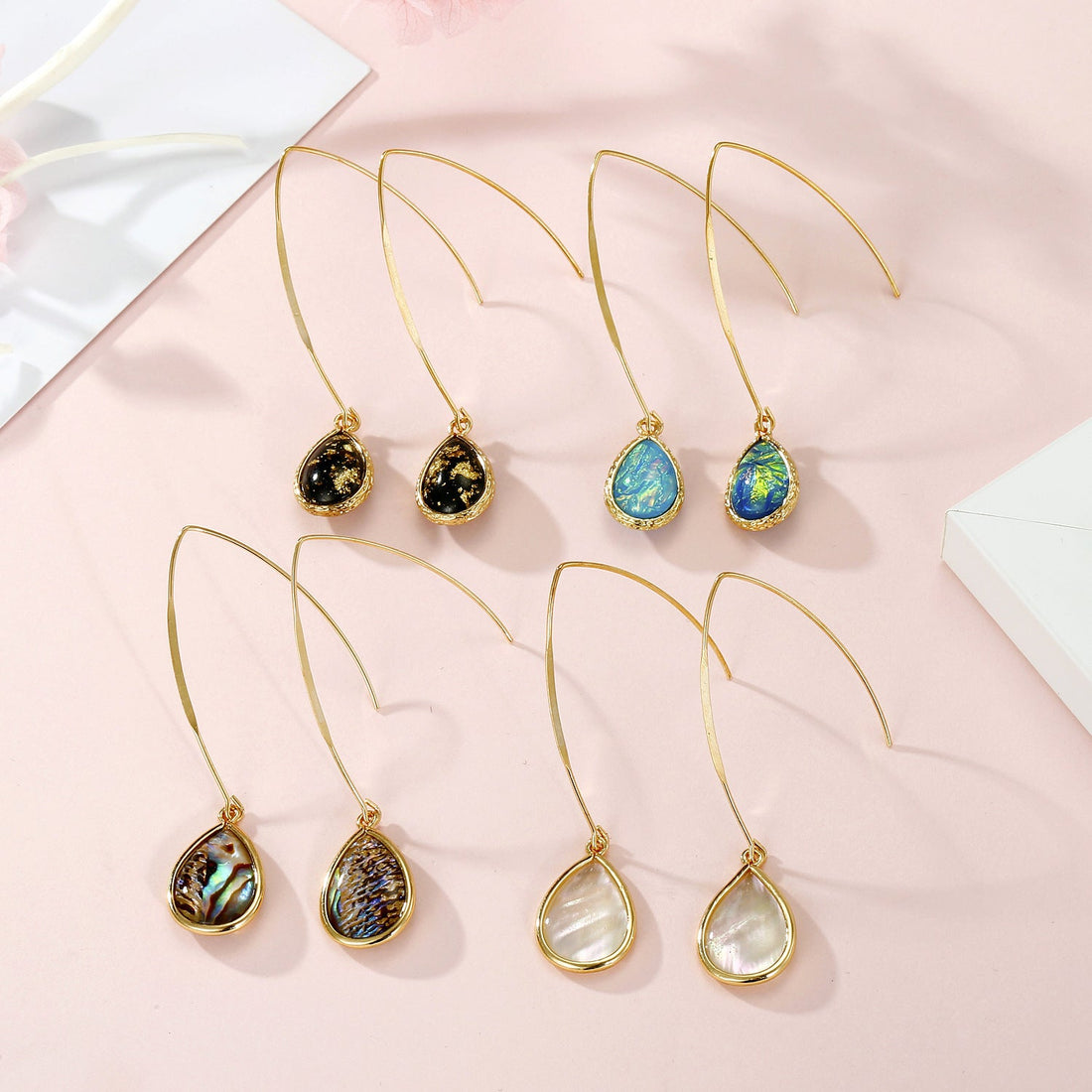 Ornament Gold Foil Eardrops - Norellé