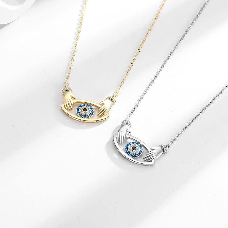 Necklace Women's Fashion Hands Hug Pendant - Norellé