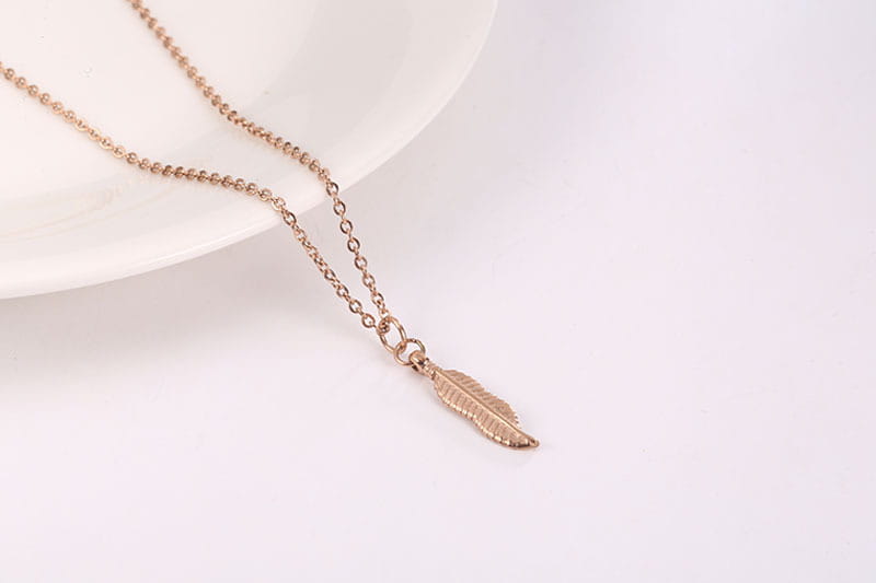 Simple Titanium Steel Clavicle Chain Leaf Pendant Long Necklace