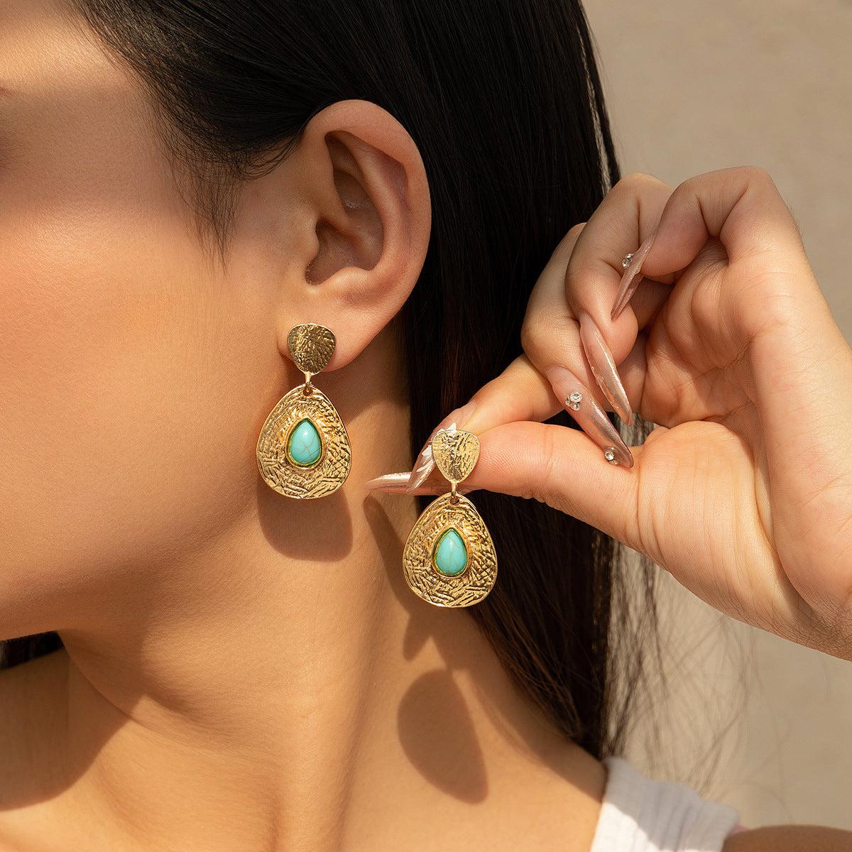 Drop-shaped Micro-inlaid Turquoise Pleated Ear Studs - Norellé