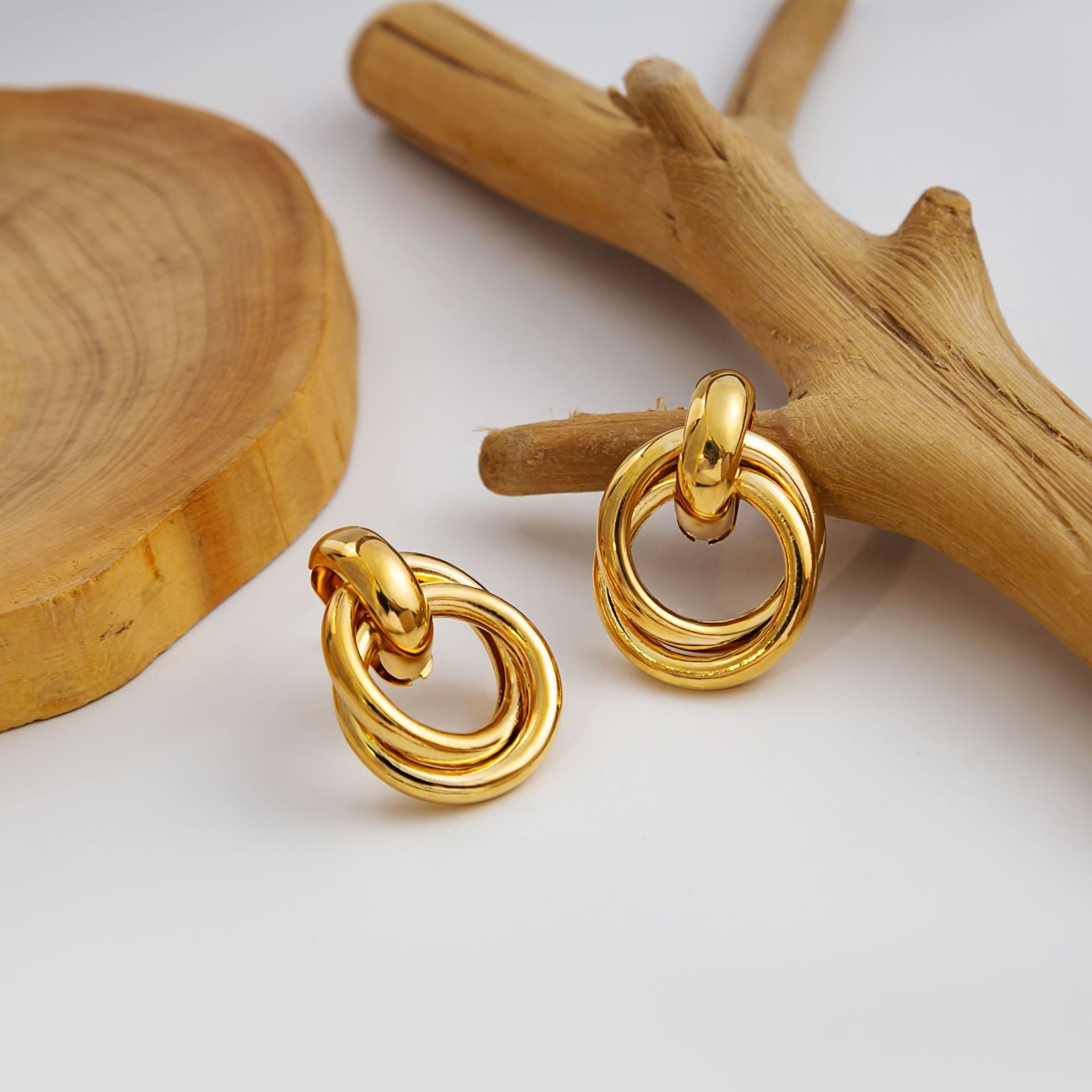 Fashion Geometry Pattern Stud Earrings Silver Needle Retro Hoop Earrings - Norellé