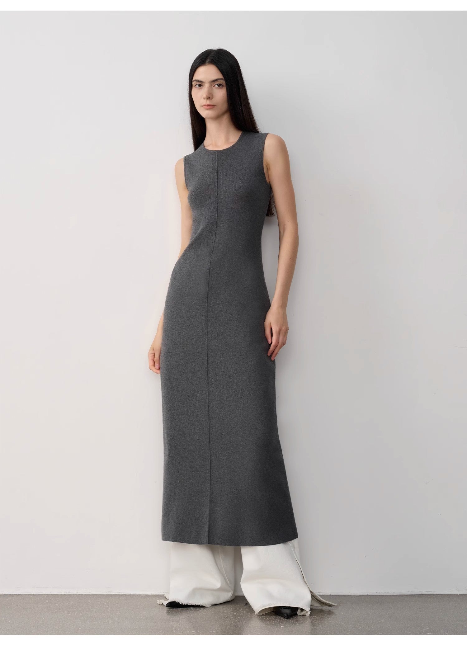 Limited Edition Baslan Merino Wool Extra Long Sleeveless Knit Dress - Norellé