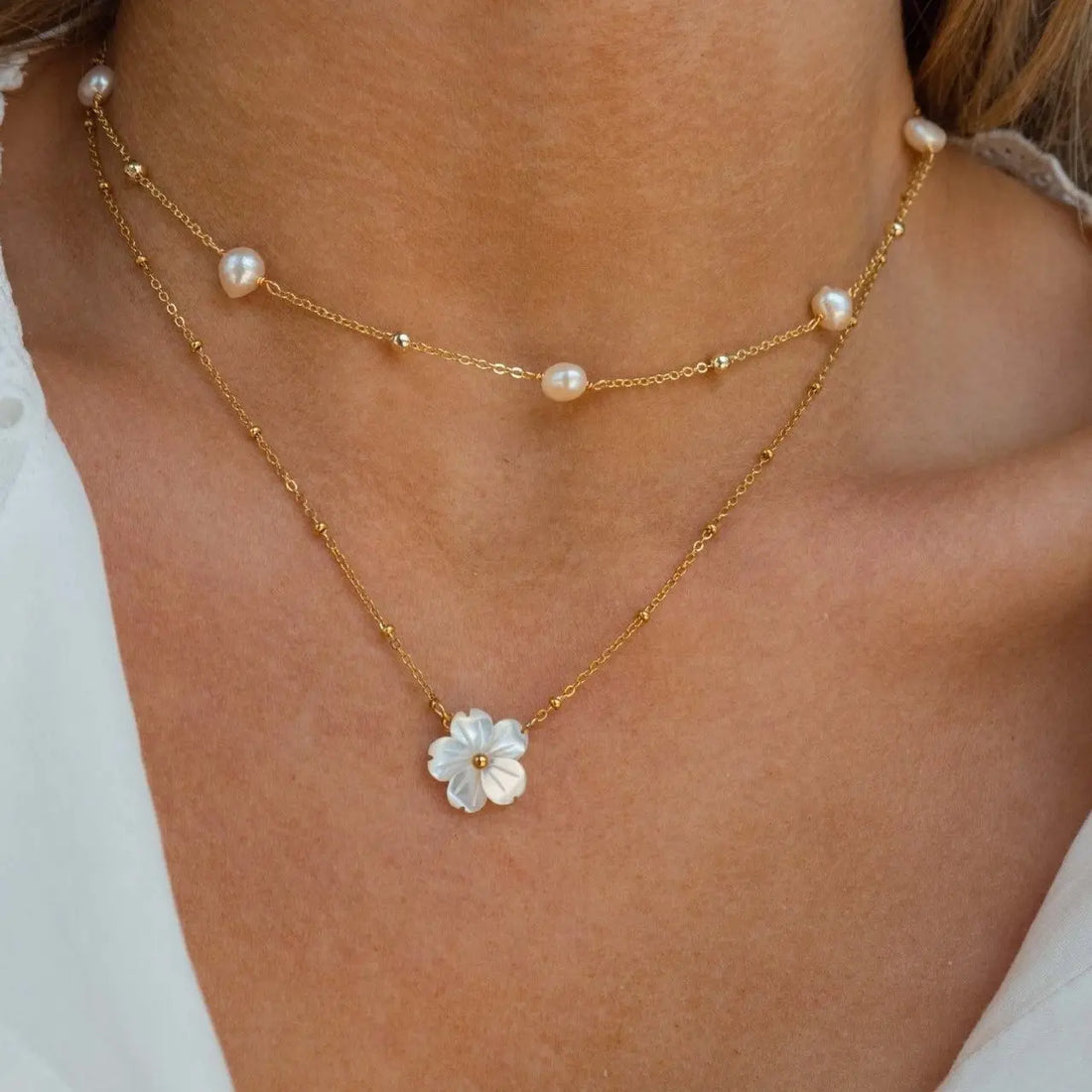 Peach Blossom Beautiful Flower Necklace - Norellé