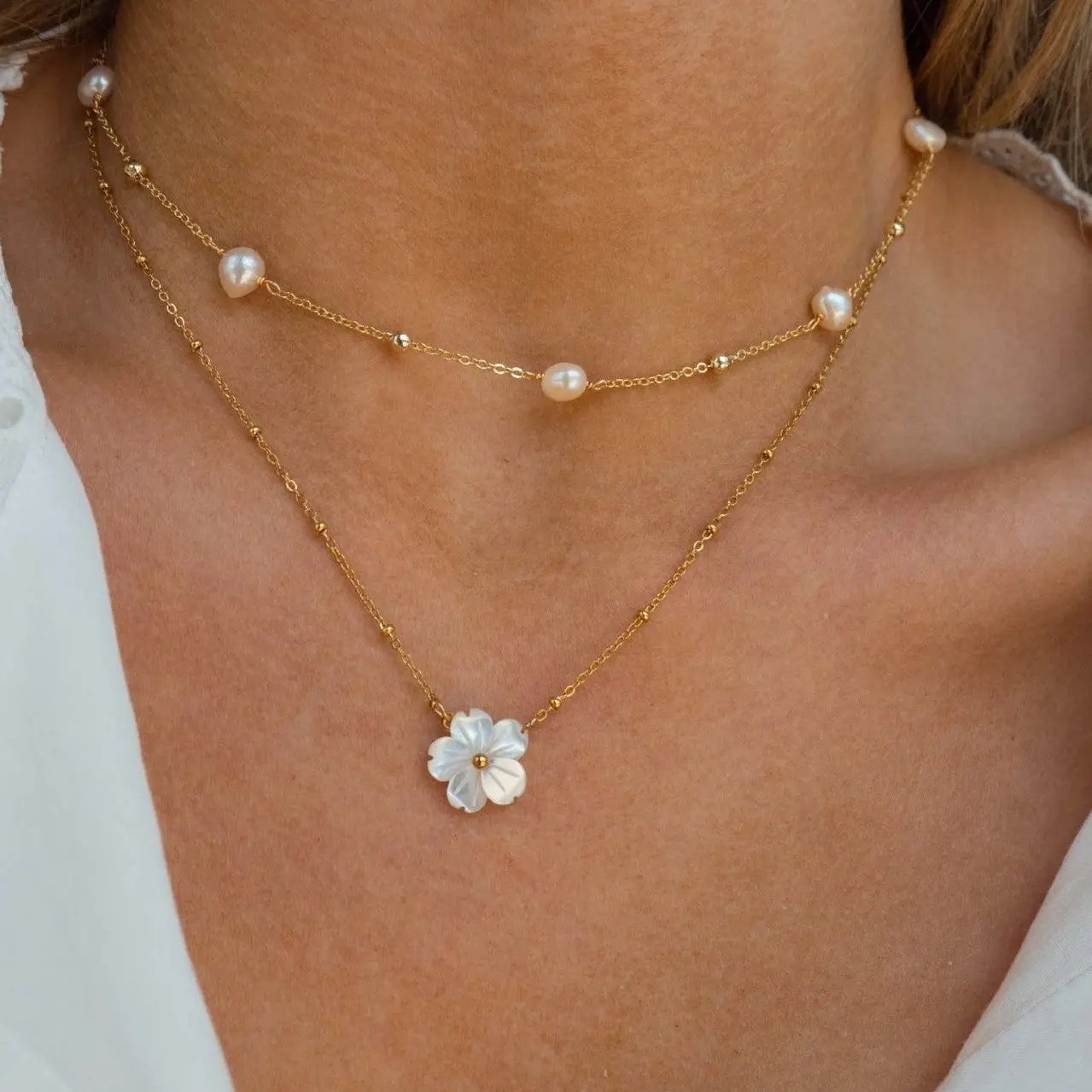 Peach Blossom Beautiful Flower Necklace - Norellé