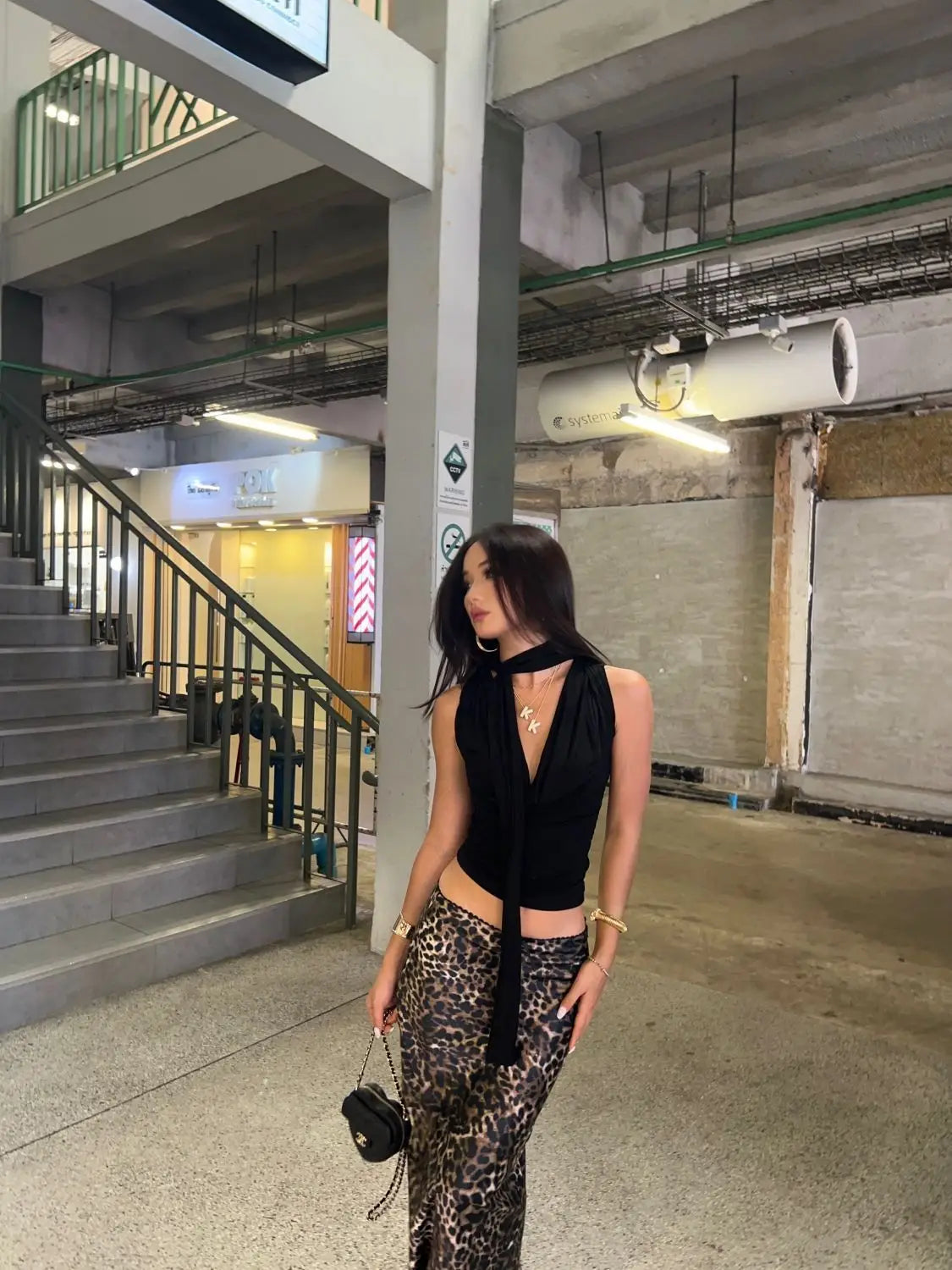 Slim Fit Slimming Swing Collar Design Blouse