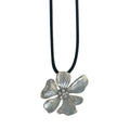 Peach Blossom Beautiful Flower Necklace - Norellé