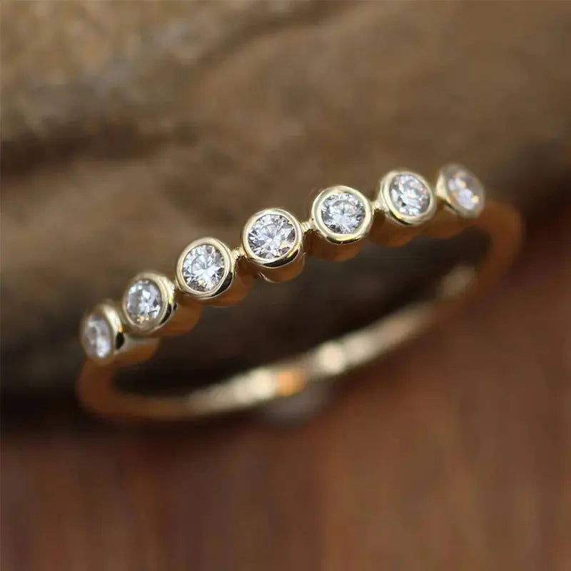 Simple Fashion Women's Gold Thin Ring - Norellé