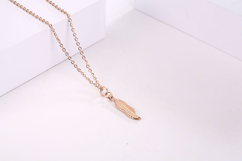 Simple Titanium Steel Clavicle Chain Leaf Pendant Long Necklace