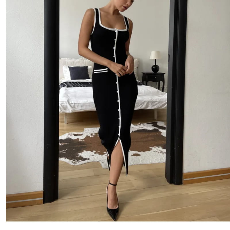 Vest-style Dress Contrast Color Single Row Multi-buckle Slit Long Knitted