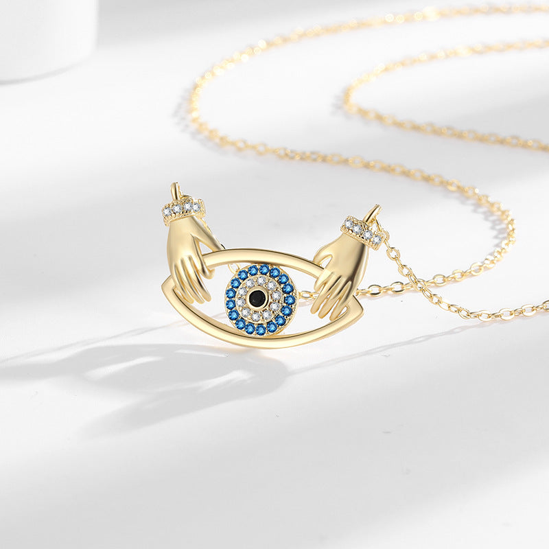 Necklace Women's Fashion Hands Hug Pendant - Norellé
