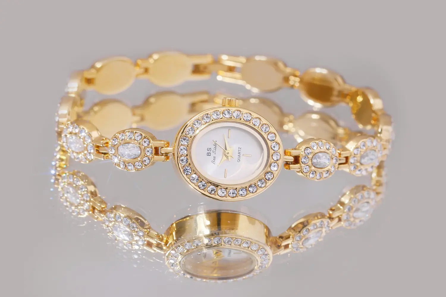 Mid-ancient Fashion Oval Colored Gems Rainbow Watch