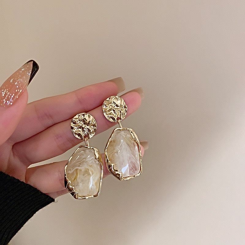 Women's Fashion Retro Maillard Irregular Earrings - Norellé